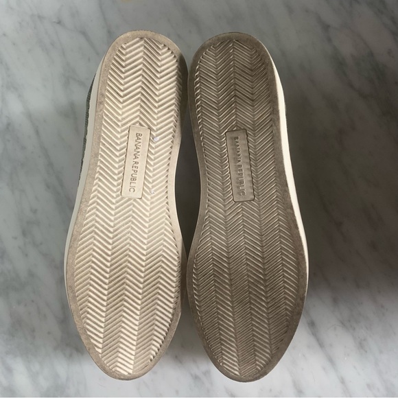 Banana Republic Camo Knit Slip-On Sneaker Sz 9 EC - Picture 4 of 4